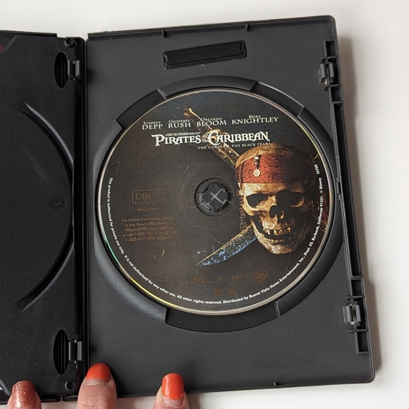 2/$15 Pirates of the Caribbean: The Curse of the Black Pearl DVD - Picture 9 of 11